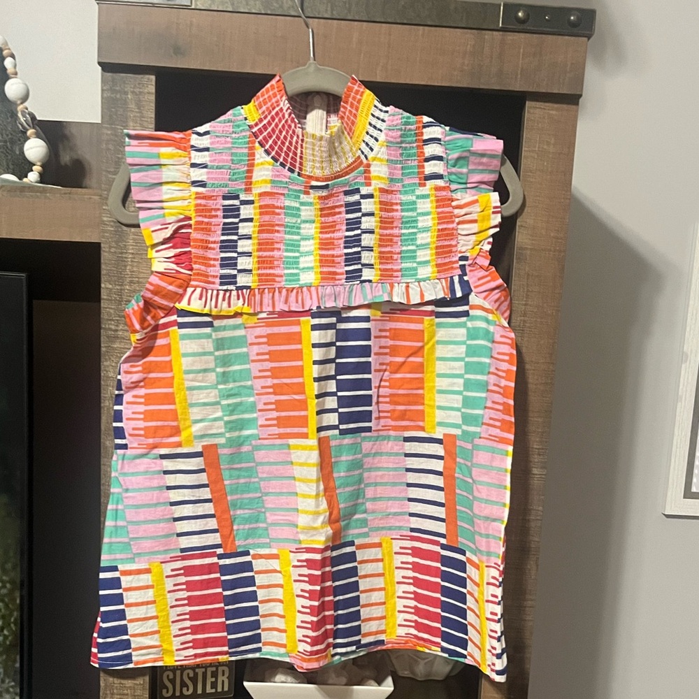 THML Multicolor Geometric Ruffle Top - Picture 6 of 7